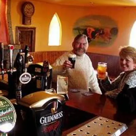 Keane's Bar & Restaurant * Lisdeen