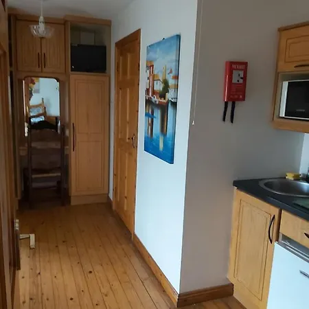 Keane's Bar & Restaurant *