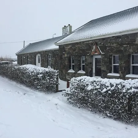 Keane's Bar & Restaurant מוטל