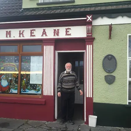 موتيل Keane's Bar & Restaurant
