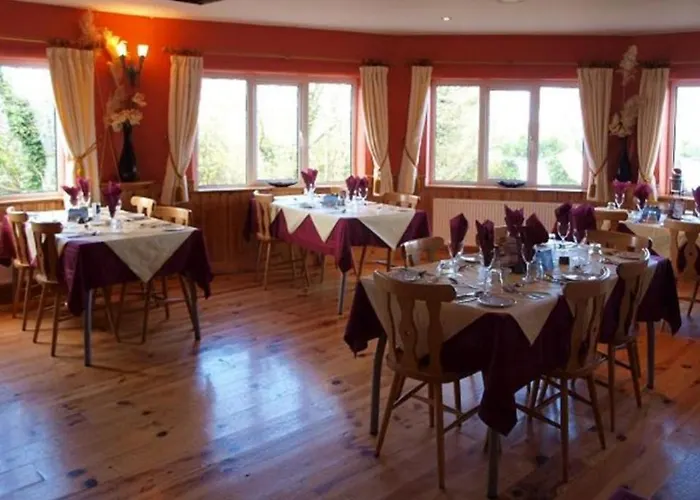 Motell Keane's Bar & Restaurant