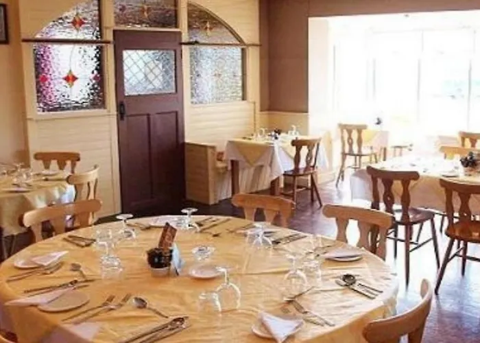 Keane's Bar & Restaurant *