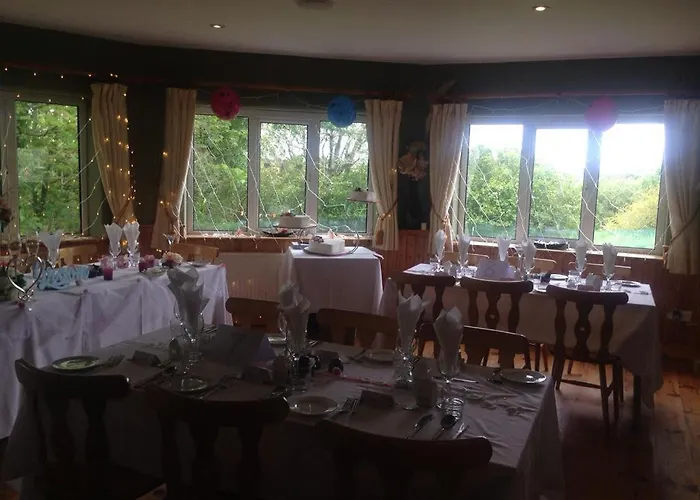 Motell Keane's Bar & Restaurant