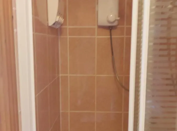 Keane's Bar & Restaurant Lisdeen